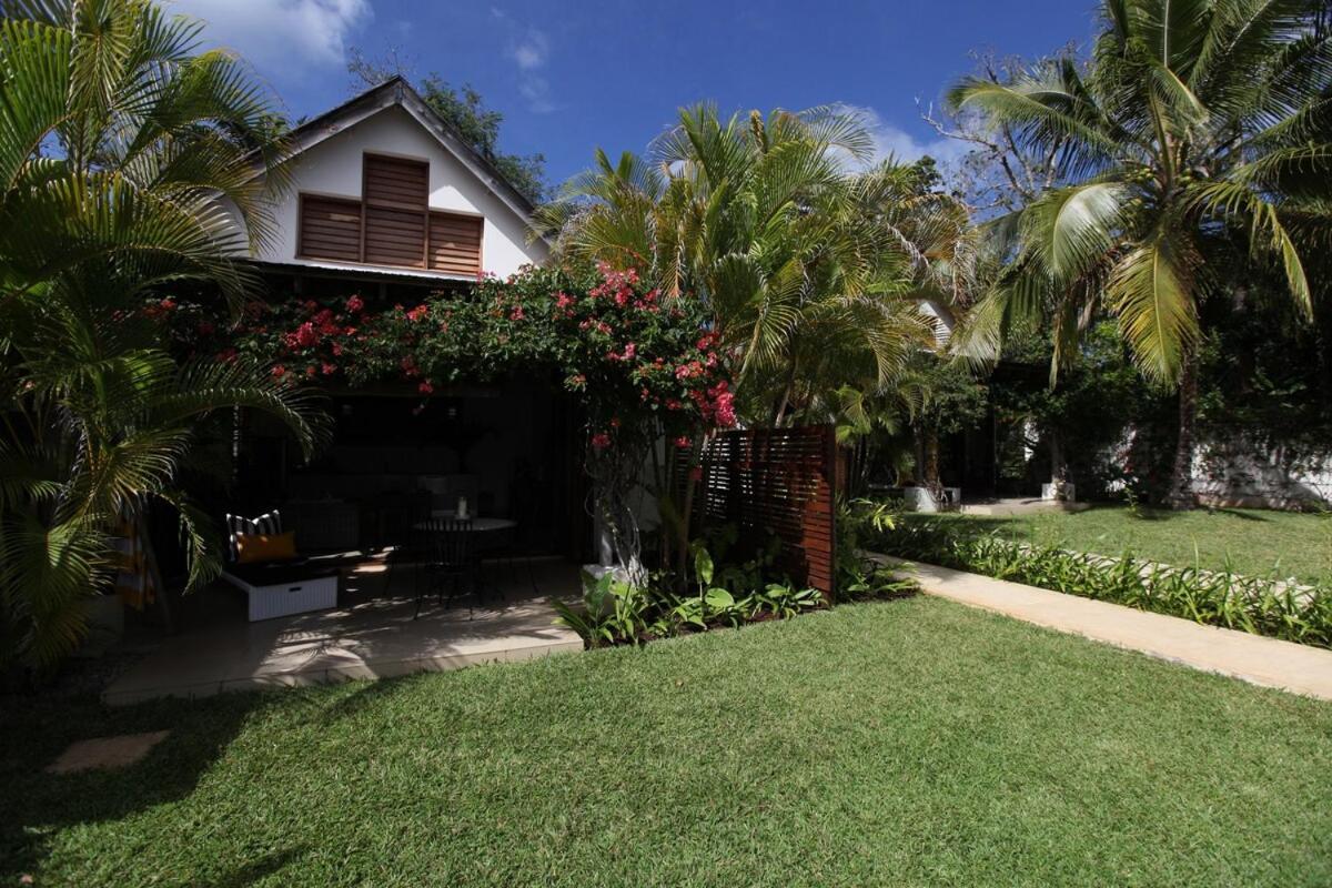 Villa 25 Port Vila Buitenkant foto