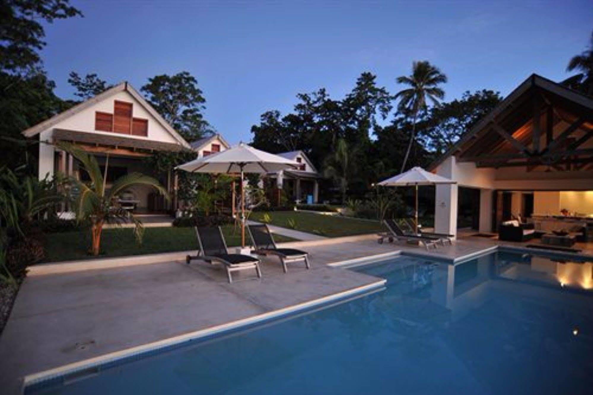 Villa 25 Port Vila Buitenkant foto